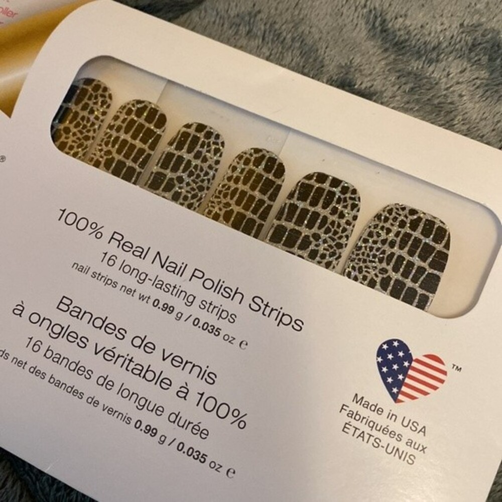 Color street Nail Polish Strips Black with Silver Sparkle Glitter - Picture 2 of 4